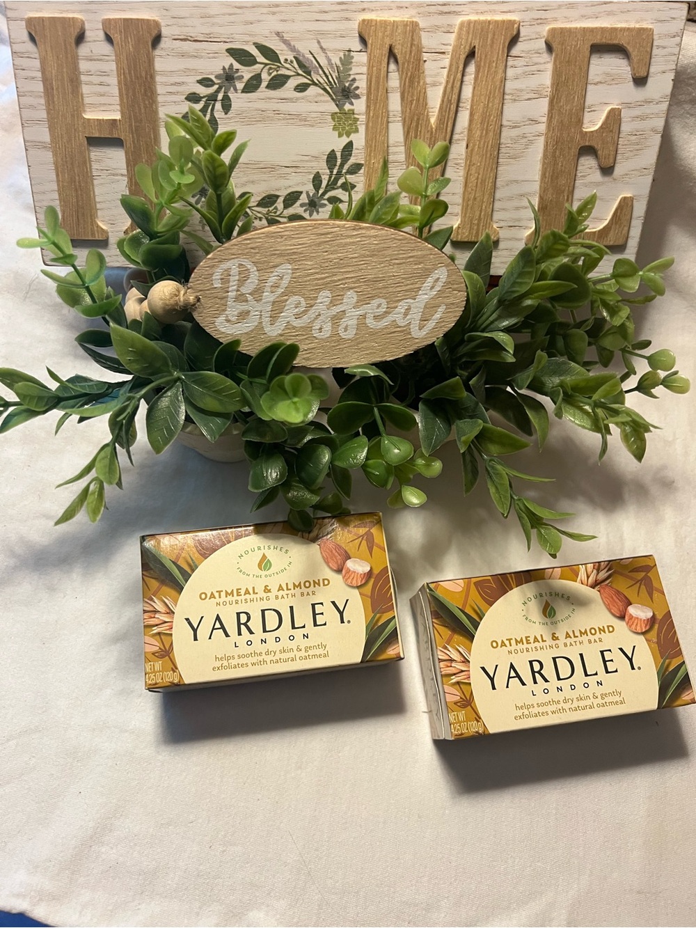 Yardley Oatmeal & Almond Bar Soap - 2 Bars, Golden Packaging